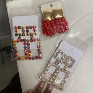 Lot of 3 gorgeous earrings✨✨